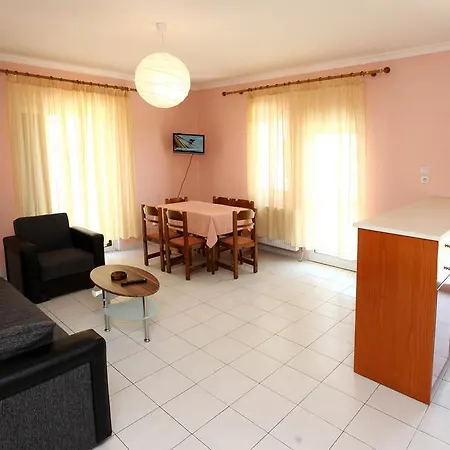 Apartmanhotel Amarilia Szkála Rahoníu