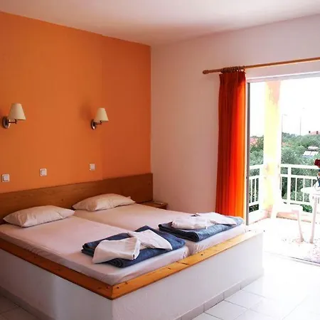 Amarilia Apartmanhotel 3*